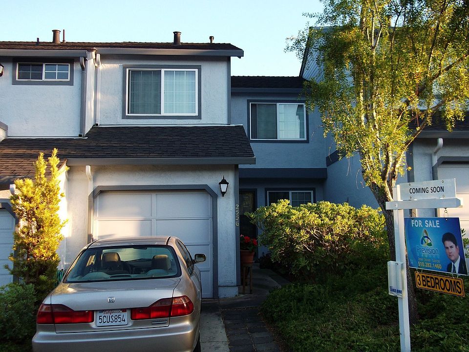 2556 Aaron Dr, Santa Cruz