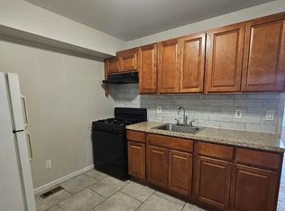 679 S 14th St #A1, Newark, NJ 07103