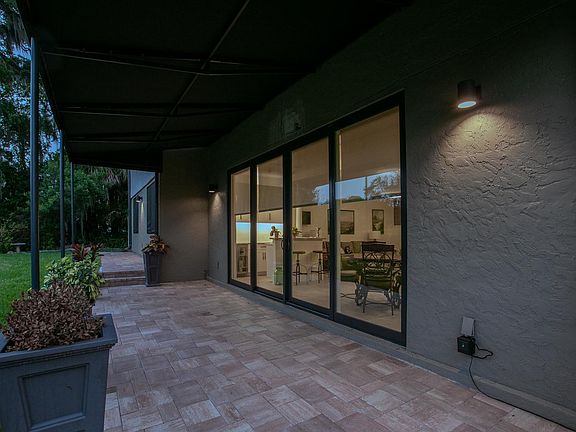 2nd image of 727 Helen St #727
