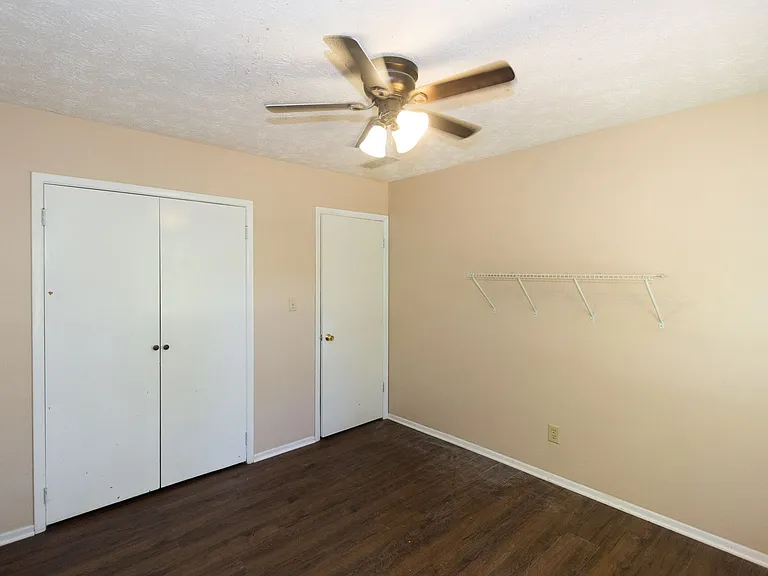 3720 Sunny Hill Dr — Photo 11