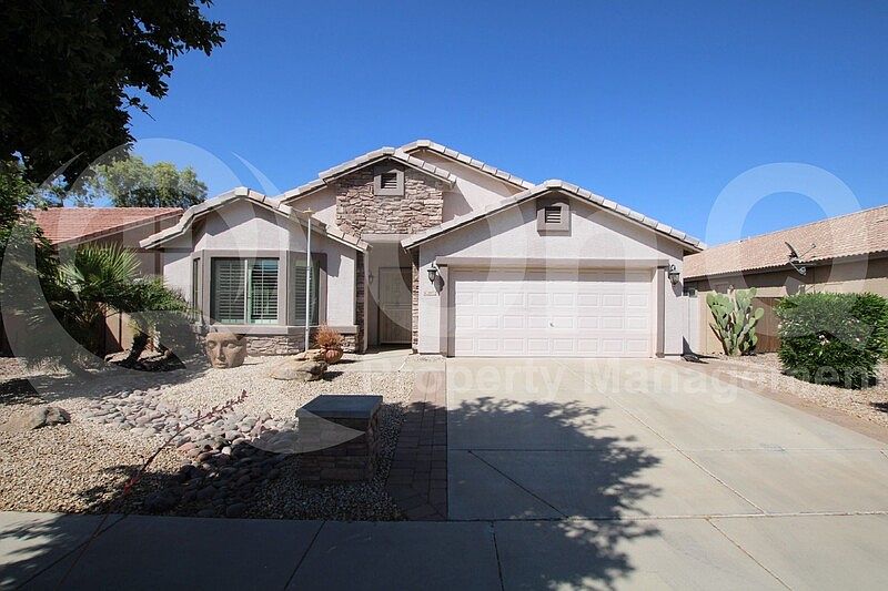 1st image of 21072 E Sonoqui Dr