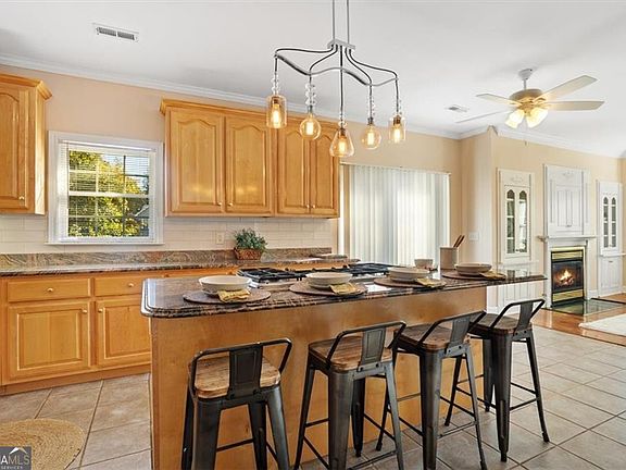 3rd image of 55 Rocky Cir NE