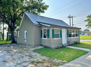 1000 Rural St, Trenton, MO 64683