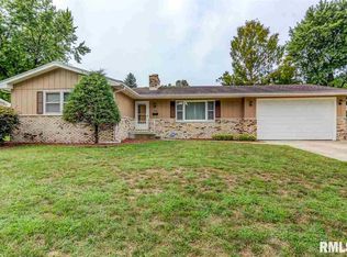 236 Stutely Ln, Springfield, IL 62704