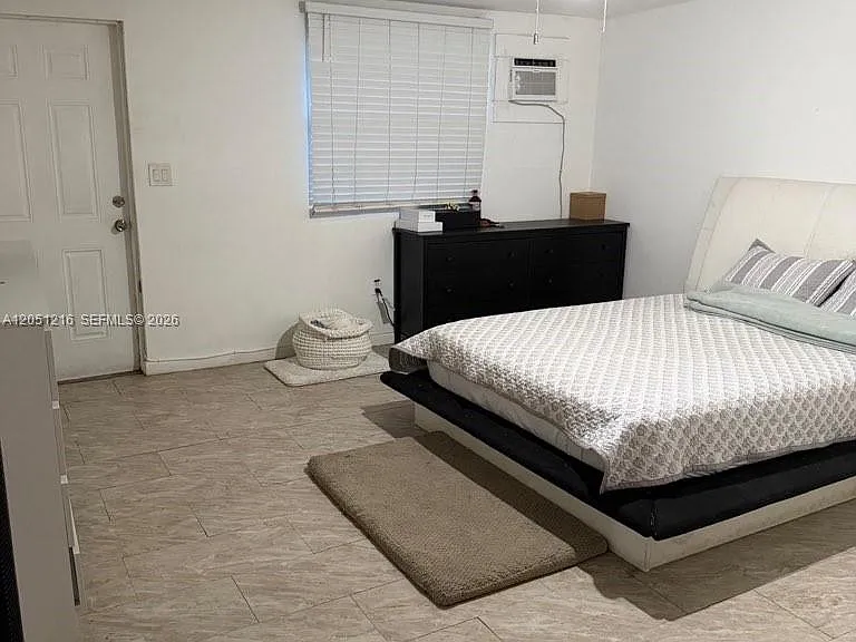 163 NW 40th St #3 — Photo 7