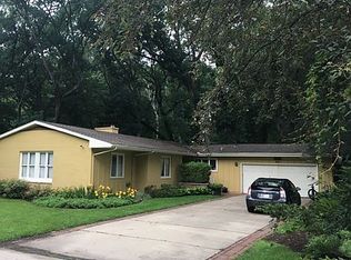 68 Ski Hill Rd, Portage, IN