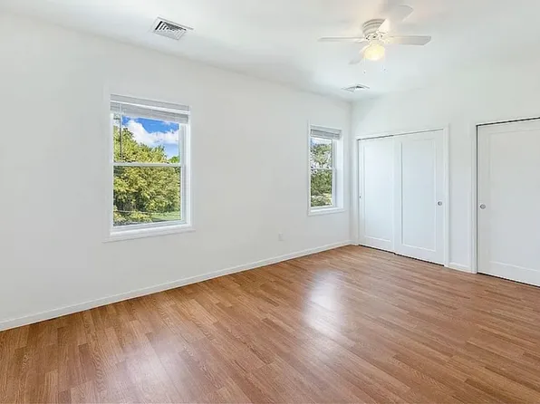 3626 Bayview Avenue image 18 of 32