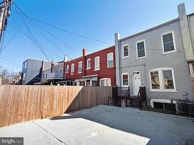 465 Luray Pl NW — Photo 26