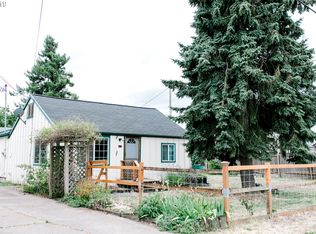 613 W North St, Springfield, OR 97477