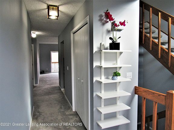 4th image of 2452 Burcham Dr #83