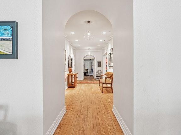 5th image of 1540 N Lake Shore Dr #2N