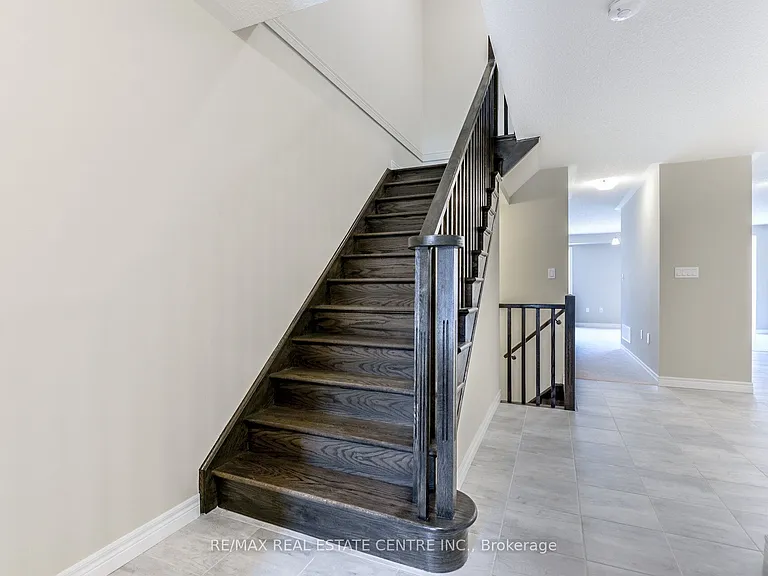 44 Cittadella Blvd — Photo 14