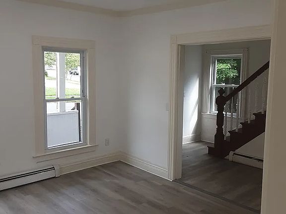 4th image of 26 Lakewood Ave #O