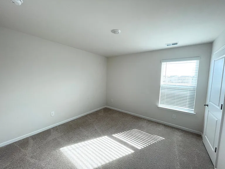 3197 Bells Lake Cir — Photo 25