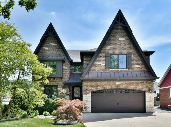 709 S Swain Ave, Elmhurst, IL 60126