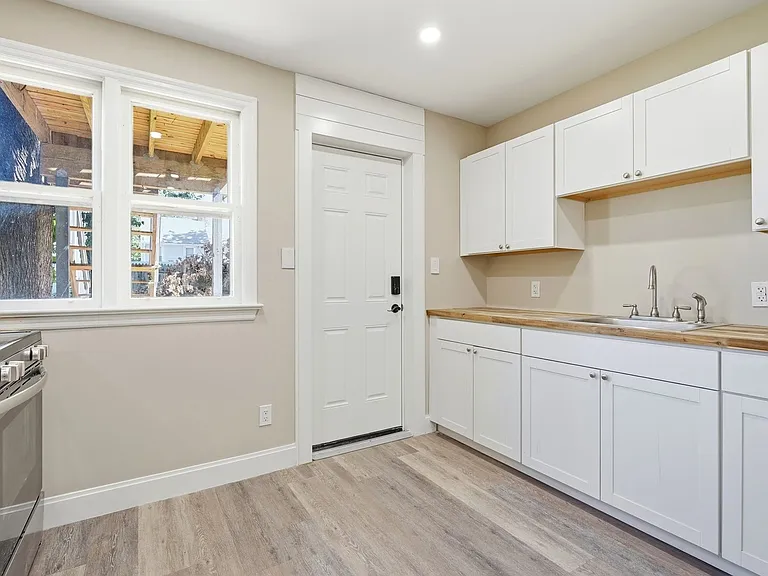 26 W. North Street — Photo 13