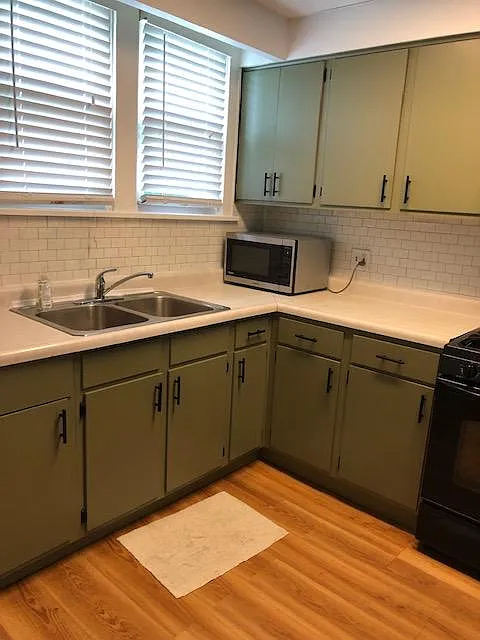 4 bed, 1968 sqft, $3,500 — Photo 3