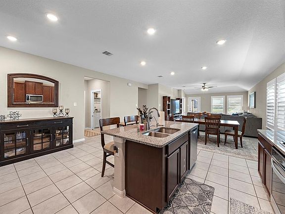4th image of 2710 Newport Lake Boulevard