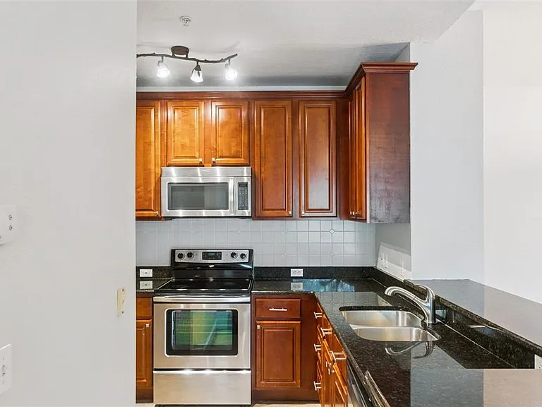 2729 Maitland Crossing Way #304 — Photo 8