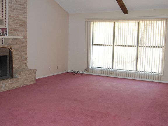 2nd image of 29704 Saddleback Cir