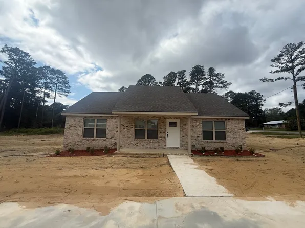 687 N Washington St, Lyons, GA 30436