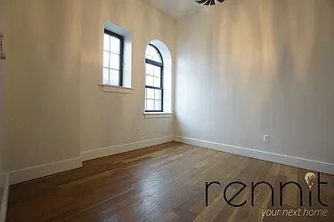 Rented by Rennit Inc.