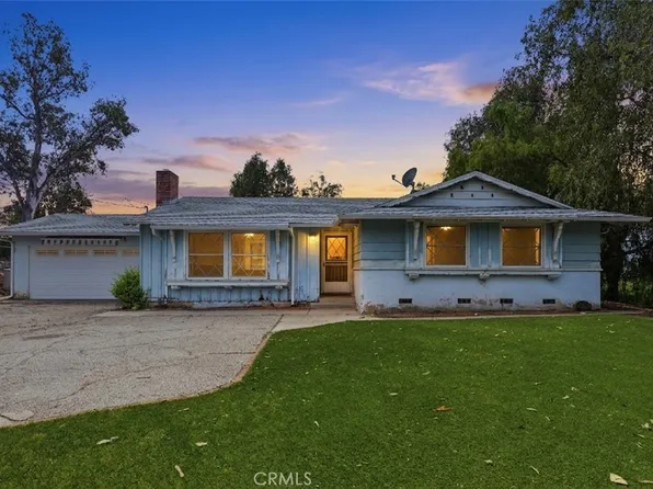 10136 McBroom St, Sunland, CA 91040