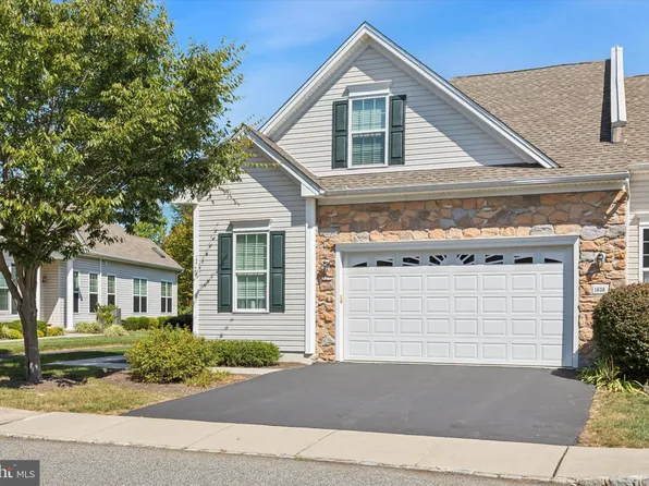 1638 Parkview Ct, Garnet Valley, PA 19060