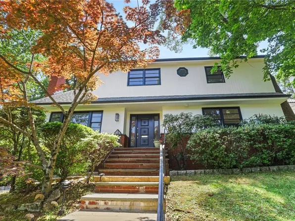 82 Harmon Avenue, Pelham, NY 10803