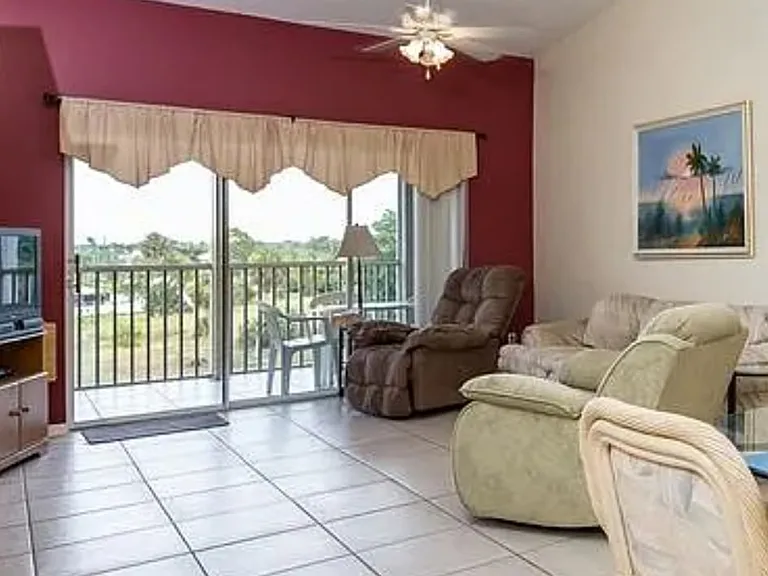 4015 Palm Tree Blvd — Photo 1