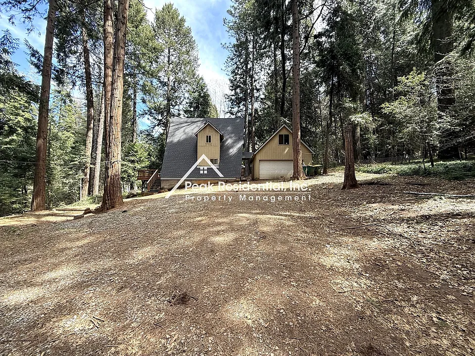 2911 Fern Ave