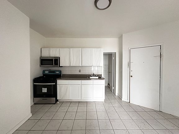 3rd image of 166 Seaview Ave #1E