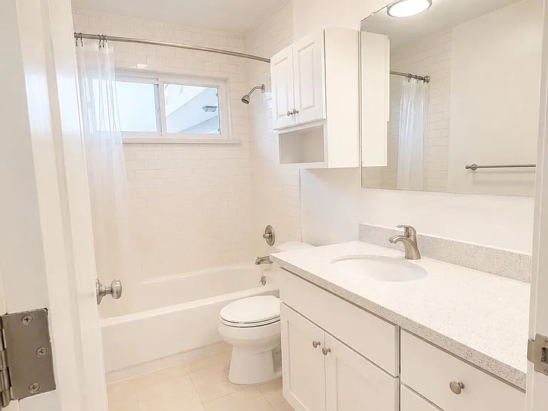 1511 Gough St #306 — Photo 13