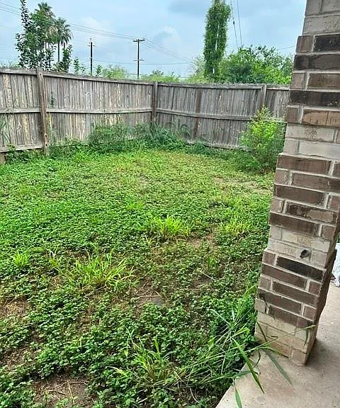 1206 Mulberry Dr — Photo 4