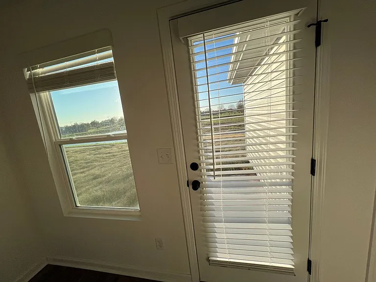 728 Short Leaf Ln — Photo 27