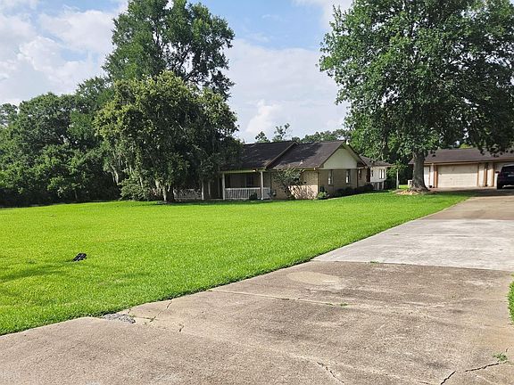 2nd image of 503 Greenbriar Dr