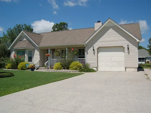 407 Lake Park Dr, Myrtle Beach, SC 29588