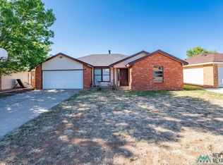 2221 Country Meadows Dr, Clovis, NM 88101
