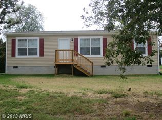 10 Russell Ln, Amissville, VA