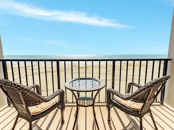 11947 Termini San Luis Pass Rd APT 201, Galveston, TX 77554