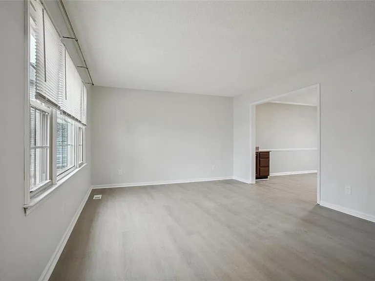 1 Sandpiper Ct — Photo 2