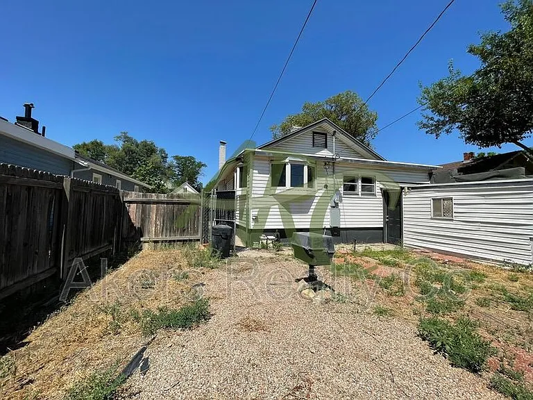 524 Belmont Ave — Photo 25