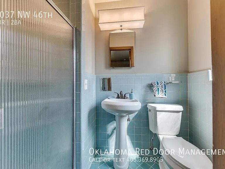 2037 NW 46th St — Photo 9