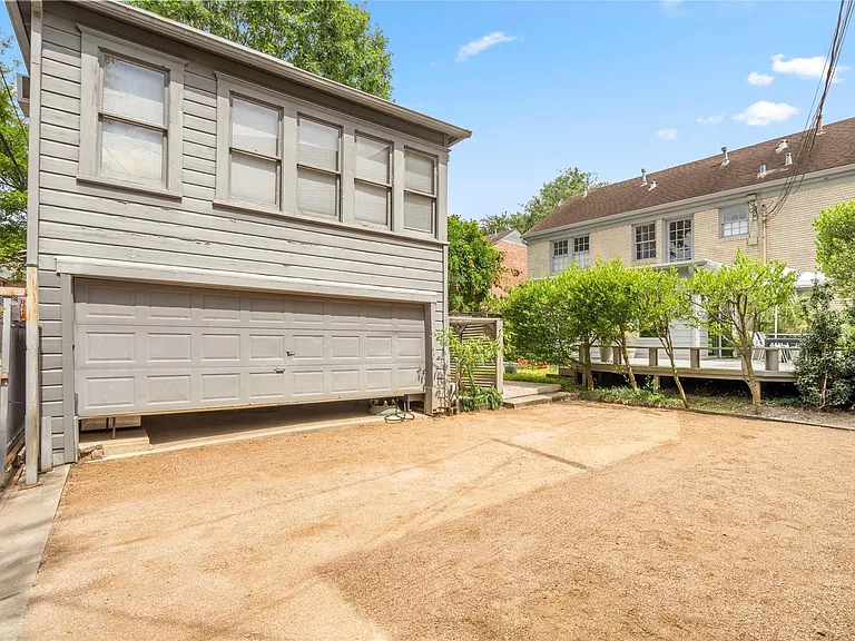 2120 Quenby St — Photo 33