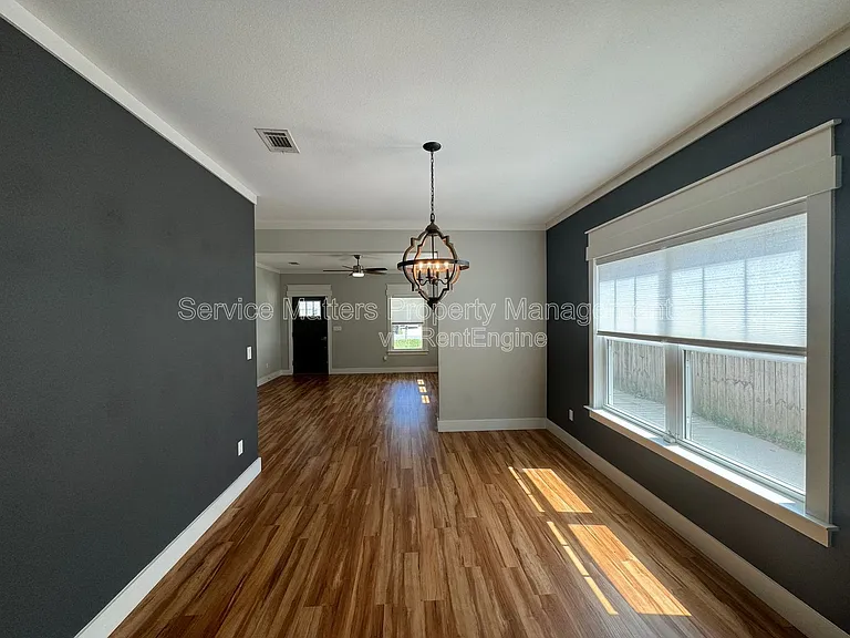 1416 E Baars St — Photo 8