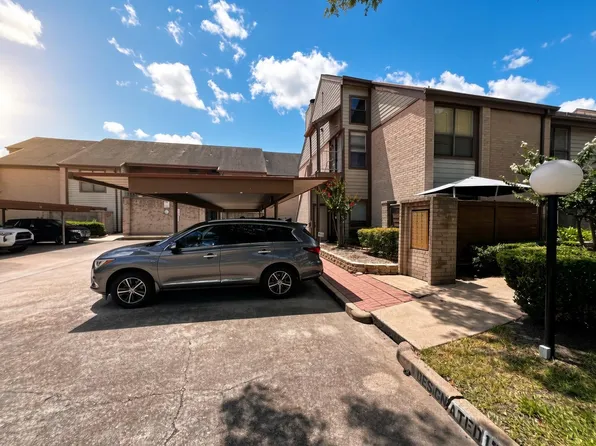 8359 Sands Point Dr #218, Houston, TX 77036