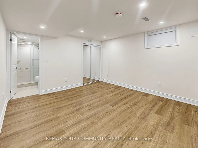 275 Betty Ann Dr — Photo 27