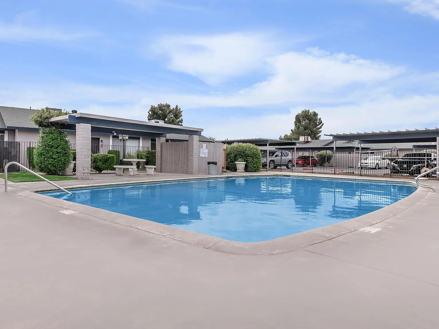 Welcome to Cameron Park Apartments || Your Fresno Oasis Awaits — Photo 4