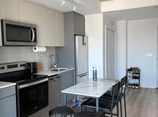1354 Carling Ave #1811, Ottawa, ON K1Z 0C9