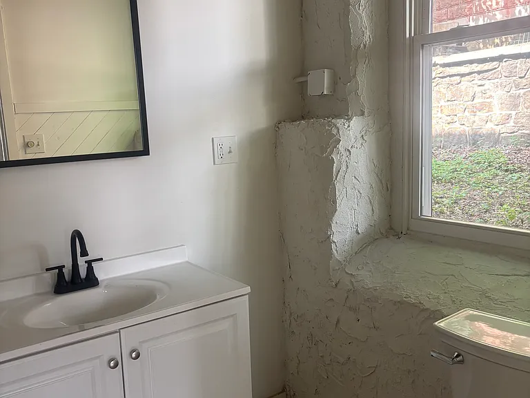 37 Union St #102 — Photo 19